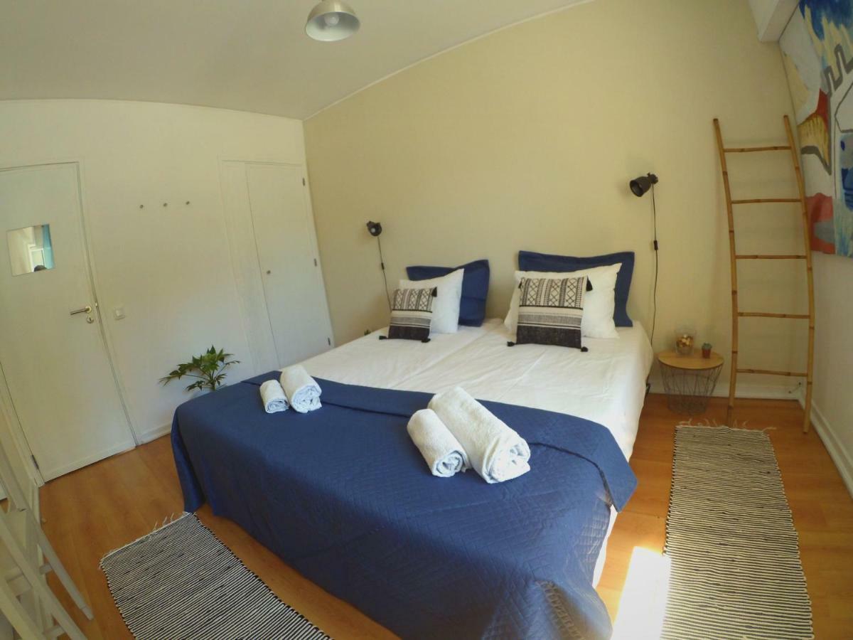 Lisbon Waves Surf Lodge Almada Exterior photo